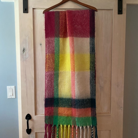 Renee NYC Multi Color Super Soft Skarf - Picture 2 of 9